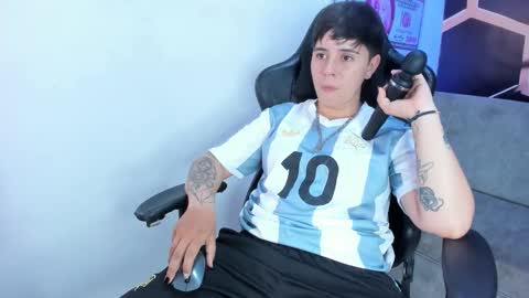 Snapshot of abbysmiitth_ chatting on September 17, 7:15 pm Abby Smith online show from September 17, 7:15 pm
