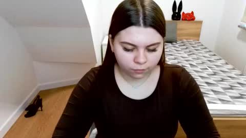 abbyvibe online show from November 25, 10:37 am