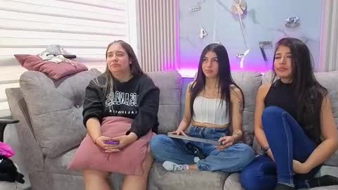 Abella online show from October 29, 8:54 pm