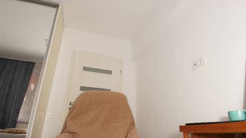 Mermaid online show from November 17, 5:57 am