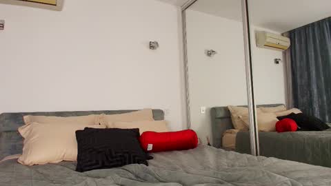 Snapshot of abellaangel chatting on January 12, 8:03 pm Mermaid online show from January 12, 8:03 pm