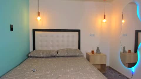 Snapshot of abellaconnor chatting on September 24, 11:08 pm Abella and Kendra online show from September 24, 11:08 pm