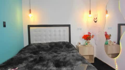 Snapshot of abellaconnor chatting on October 26, 6:14 pm Abella and Kendra online show from October 26, 6:14 pm