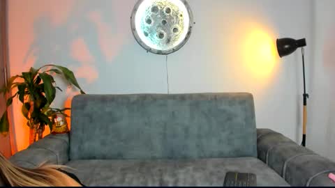  Abella and Kendra  online show from January 31, 9:46 pm