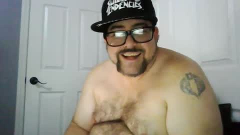 Snapshot of abennett76 chatting on May 18, 4:07 am AJ online show from May 18, 4:07 am