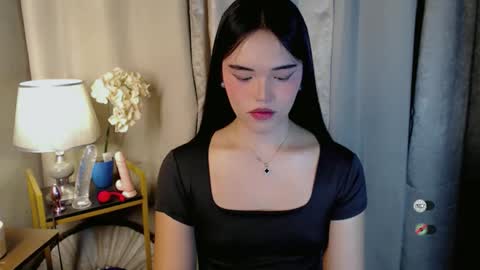 Snapshot of abetterchristine chatting on December 23, 1:36 am Abetterchristine online show from December 23, 1:36 am