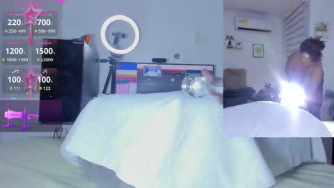 Snapshot of abigail__girl_ chatting on October 26, 5:30 pm Abigail online show from October 26, 5:30 pm