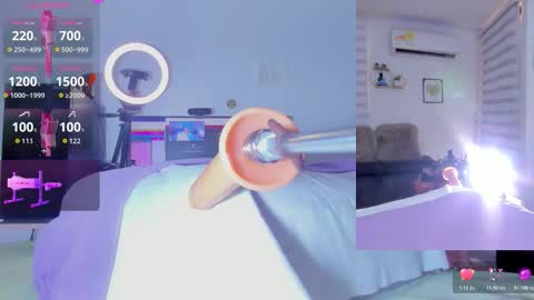 Snapshot of abigail__girl_ chatting on November 18, 6:34 pm Abigail online show from November 18, 6:34 pm