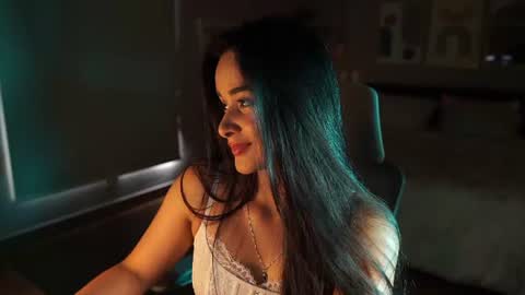 Snapshot of abigail_adamss_ chatting on June 17, 6:42 pm Abigail online show from June 17, 6:42 pm