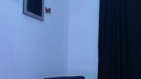 abigail_jhonss online show from November 20, 4:23 am