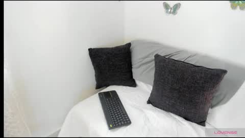 Snapshot of abigail_luna_ chatting on January 22, 8:06 pm abi online show from January 22, 8:06 pm