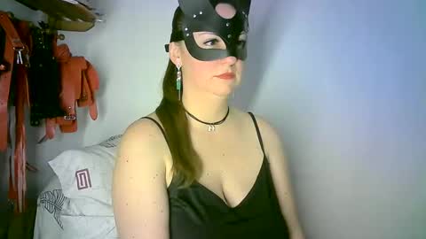 GoldenFish online show from February 17, 7:21 pm
