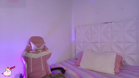 Abril  online show from February 19, 1:29 pm