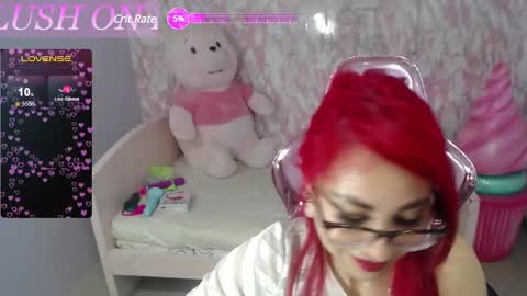 Snapshot of abril_ch_ chatting on March 2, 11:29 am abril_ch_ online show from March 2, 11:29 am