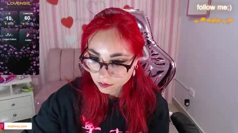 Snapshot of abril_ch_ chatting on March 3, 10:49 am abril_ch_ online show from March 3, 10:49 am