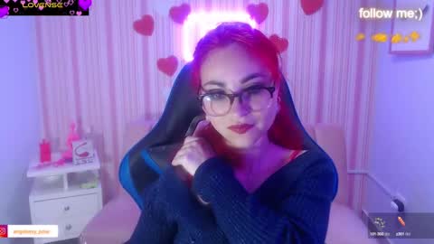 Snapshot of abril_ch_ chatting on March 4, 10:46 am abril_ch_ online show from March 4, 10:46 am