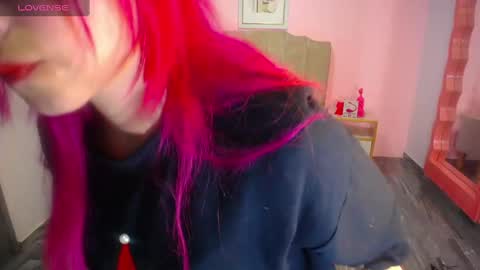 Snapshot of abril_ch_ chatting on September 9, 10:37 am abril_ch_ online show from September 9, 10:37 am