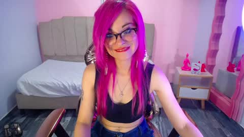 Snapshot of abril_ch_ chatting on September 30, 10:42 am abril_ch_ online show from September 30, 10:42 am