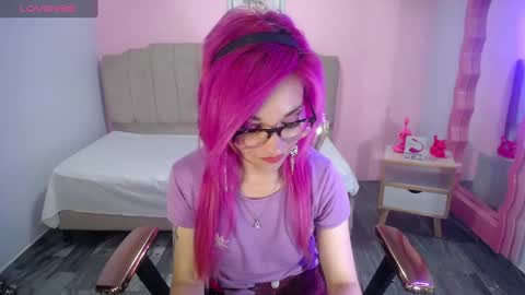 Snapshot of abril_ch_ chatting on October 3, 10:45 am abril_ch_ online show from October 3, 10:45 am