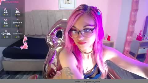 Snapshot of abril_ch_ chatting on October 21, 10:38 am abril_ch_ online show from October 21, 10:38 am