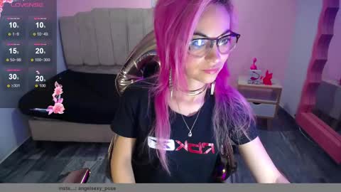 Snapshot of abril_ch_ chatting on October 23, 10:58 am abril_ch_ online show from October 23, 10:58 am