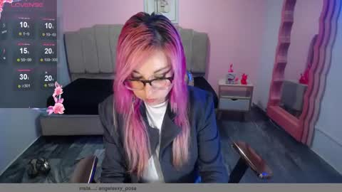 Snapshot of abril_ch_ chatting on October 28, 10:52 am abril_ch_ online show from October 28, 10:52 am