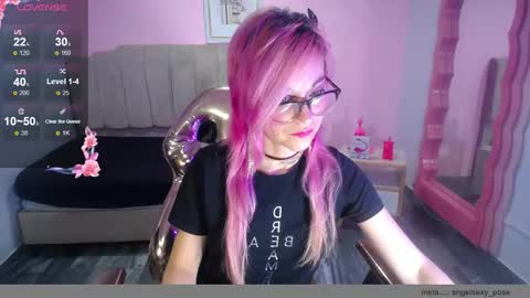 Snapshot of abril_ch_ chatting on November 1, 10:50 am abril_ch_ online show from November 1, 10:50 am