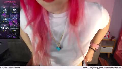 abril_ch_ online show from February 2, 12:04 pm