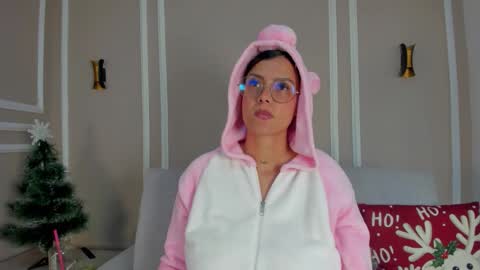 Abril jones online show from December 5, 4:32 am