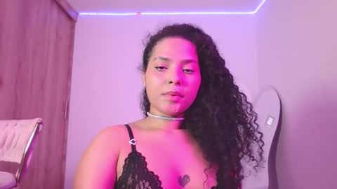 Abril  online show from October 13, 3:50 am