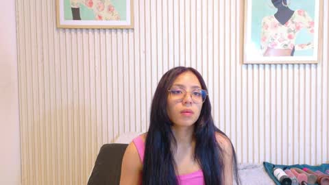 abrilmirren online show from April 11, 11:14 am