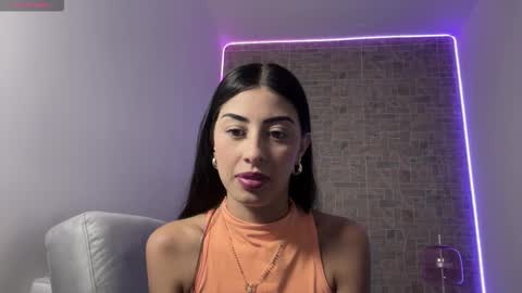 abrilsantosxo online show from January 13, 2:22 pm