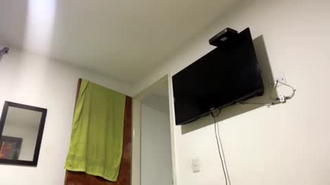 abrilsantosxo online show from June 11, 12:36 pm