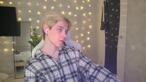 Nick online show from February 5, 4:44 pm