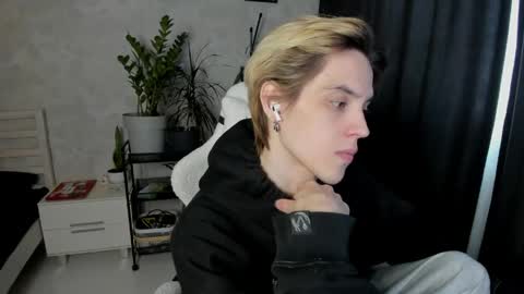 Nick online show from April 21, 8:53 am