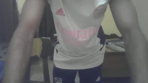 Snapshot of abusaada20 chatting on December 31, 4:04 pm Thefitguy online show from December 31, 4:04 pm