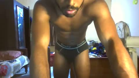 Snapshot of abusaada20 chatting on September 30, 1:27 pm Thefitguy online show from September 30, 1:27 pm