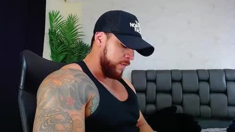 Snapshot of ace_owens chatting on December 6, 9:35 pm ace_owens online show from December 6, 9:35 pm