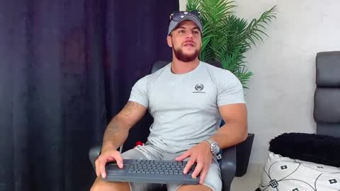 Snapshot of ace_owens chatting on December 14, 8:40 pm ace_owens online show from December 14, 8:40 pm