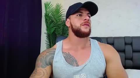 Snapshot of ace_owens chatting on January 13, 7:31 pm ace_owens online show from January 13, 7:31 pm