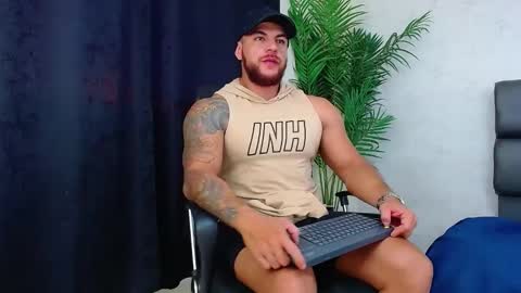 Snapshot of ace_owens chatting on January 20, 10:26 pm ace_owens online show from January 20, 10:26 pm