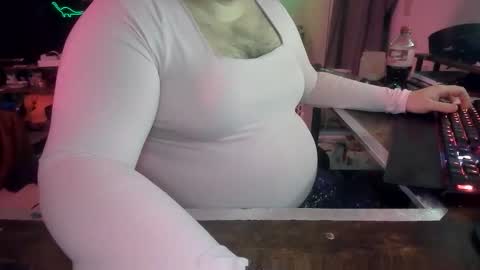 Snapshot of acedhappyman chatting on February 10, 2:04 am acedhappyman online show from February 10, 2:04 am