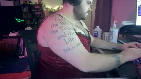 Snapshot of acedhappyman chatting on February 18, 3:35 am acedhappyman online show from February 18, 3:35 am