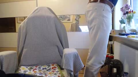 Snapshot of ach471 chatting on November 2, 8:28 am ach471 online show from November 2, 8:28 am