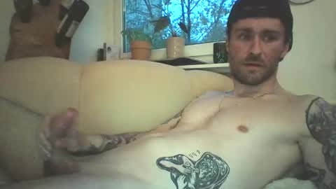 achix2704 online show from May 5, 6:49 pm