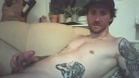 Snapshot of achix2704 chatting on June 22, 10:07 pm achix2704 online show from June 22, 10:07 pm
