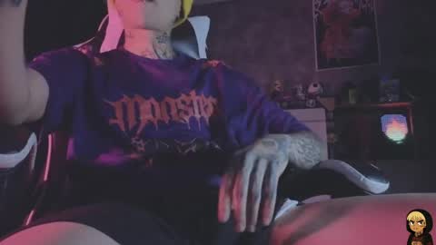 Acid Milo online show from June 10, 1:17 am