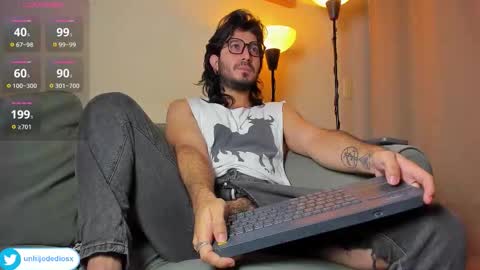 Snapshot of ackerman_eren_ chatting on February 6, 9:56 am R. online show from February 6, 9:56 am