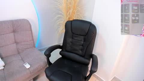 Snapshot of ada_monroe10 chatting on September 15, 1:33 pm online show from September 15, 1:33 pm