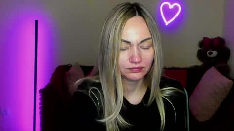 Adalina online show from April 8, 6:30 pm